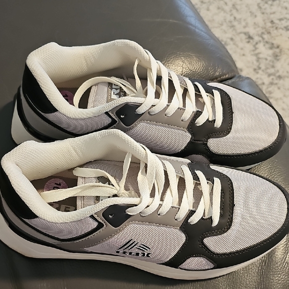 RBX Men's Black and Gray Sneakers. Excelent Condion. Worn Once. 10.5 - Picture 1 of 9